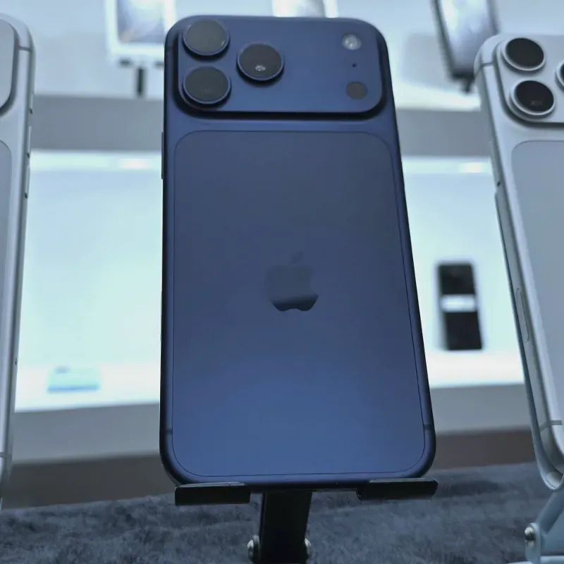 IPhone 17 Pro Max de 256 GB (Libre de Fábrica, 100% Batería) 