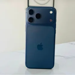 IPhone 17 Pro Max de 256 GB (Versión ESIM, 100% Batería) 133 ciclos de carga