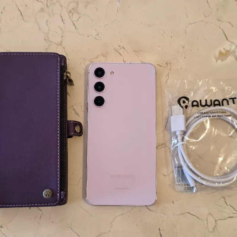 Samsung S23 Plus de 8 GB RAM con 256 GB.