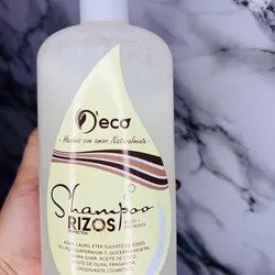 Shampoo para rizos definidos