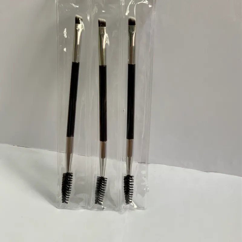 Brocha de cejas 2 en 1 