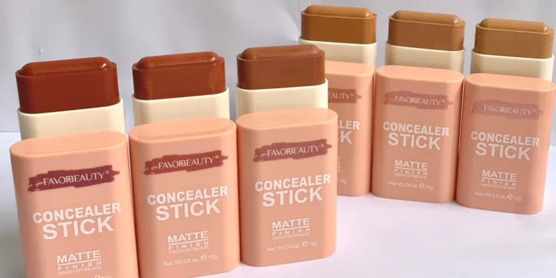 Corrector/contorno