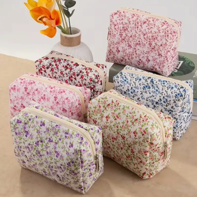 Cosmetiqueras Acolchadas con Estampado Floral Vintage