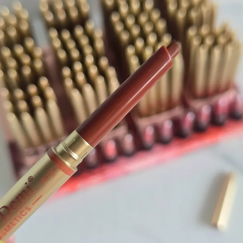 Delineadores de Labios Retráctil