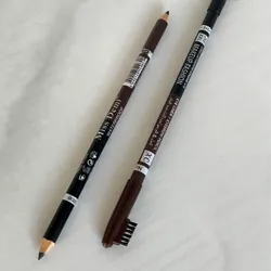 Lápiz de ojos y de labios 