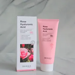Limpiador Facial de Rosa y Ácido Hialurónico