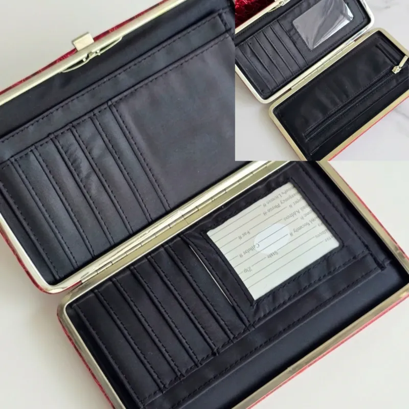 Monederos Tipo Clutch en Rojo Pasión