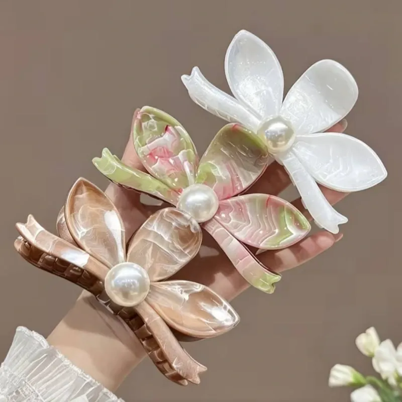 Pellizco Grande Flor con Perla