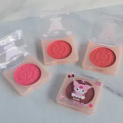 Rubor en polvo Kuromi