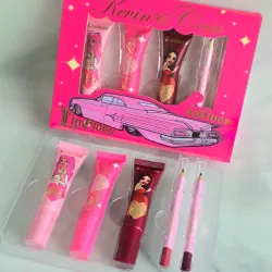 Set de brillos y delineadores de labios