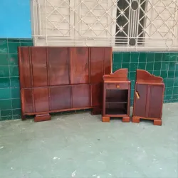 Cama camera con mesitas 3