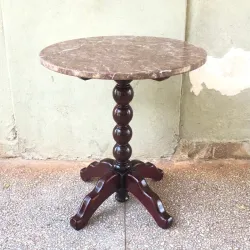Mesa con mármol