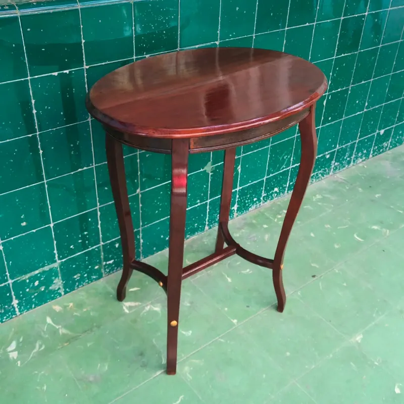 Mesa ovalada 2