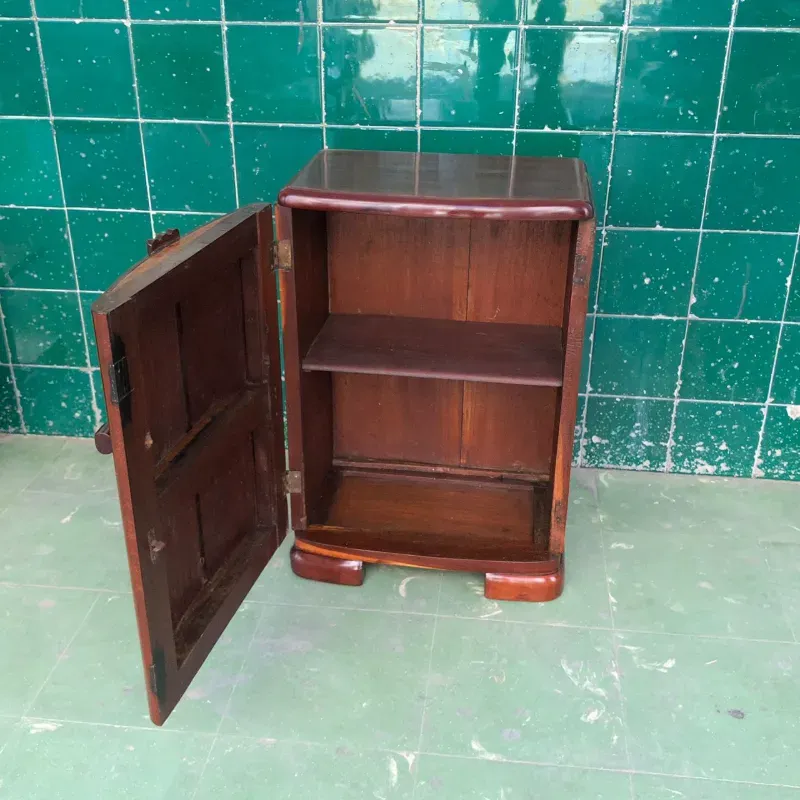 Mesita de noche sola 1