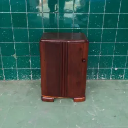 Mesita de noche sola 1