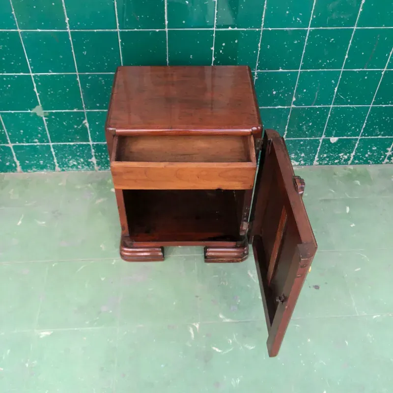 Mesita de noche sola 2