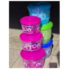 Set de recipientes plásticos 