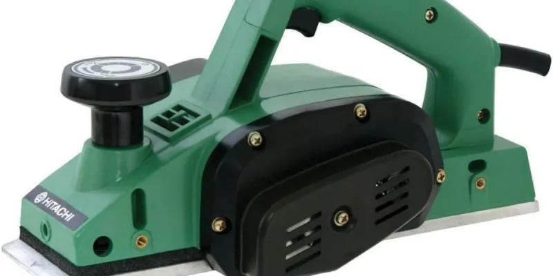 CEPILLADORA PORTATIL PROFECIONAL HITACHI P20SBK de 3-1/4" .