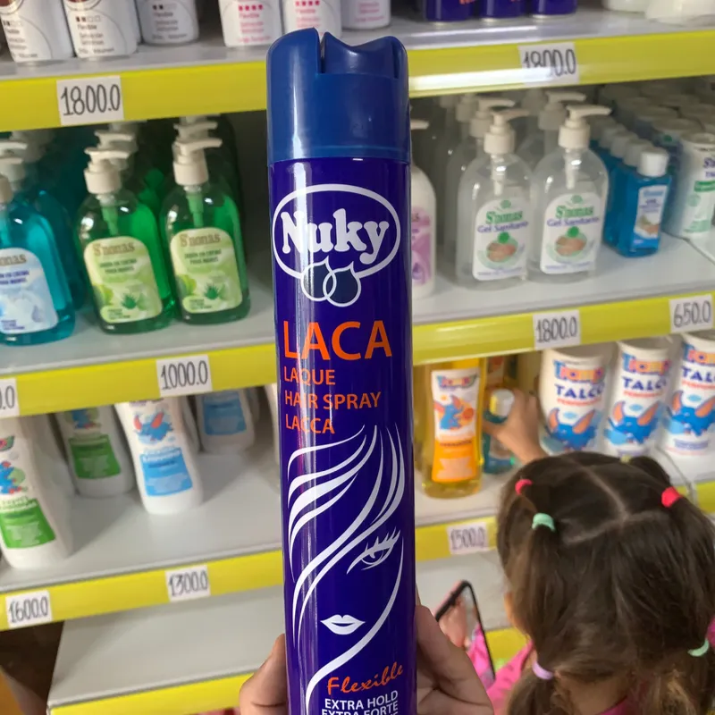 Laca Nuky Extrafuerte 400 ML