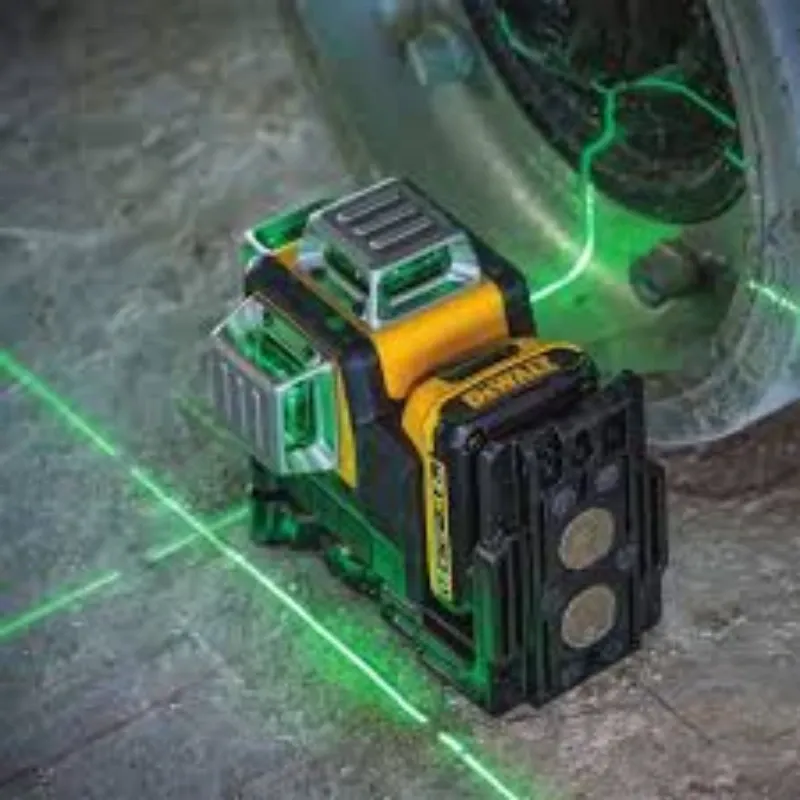 LASER VERTICAL- HORIZONTAL MULTI-LINEA 3X360° VERDE 12V DW089LG-K DEWALT | 