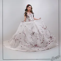 Vestido Blanco con Detalles de Florecitas