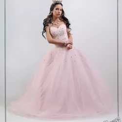 Vestido Rosado Claro con Diamantes