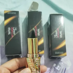 Lápiz de ojos negro