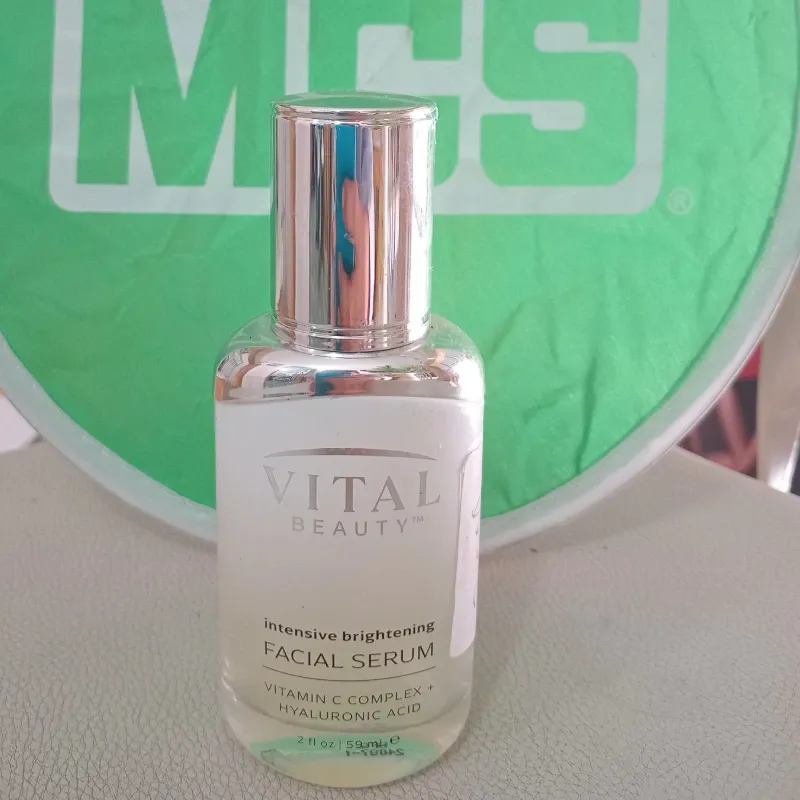 Serum Vit C + ácido hialurónico