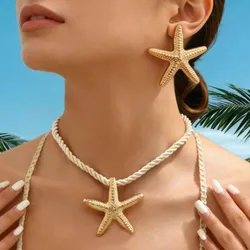 Juego de collar y aretes