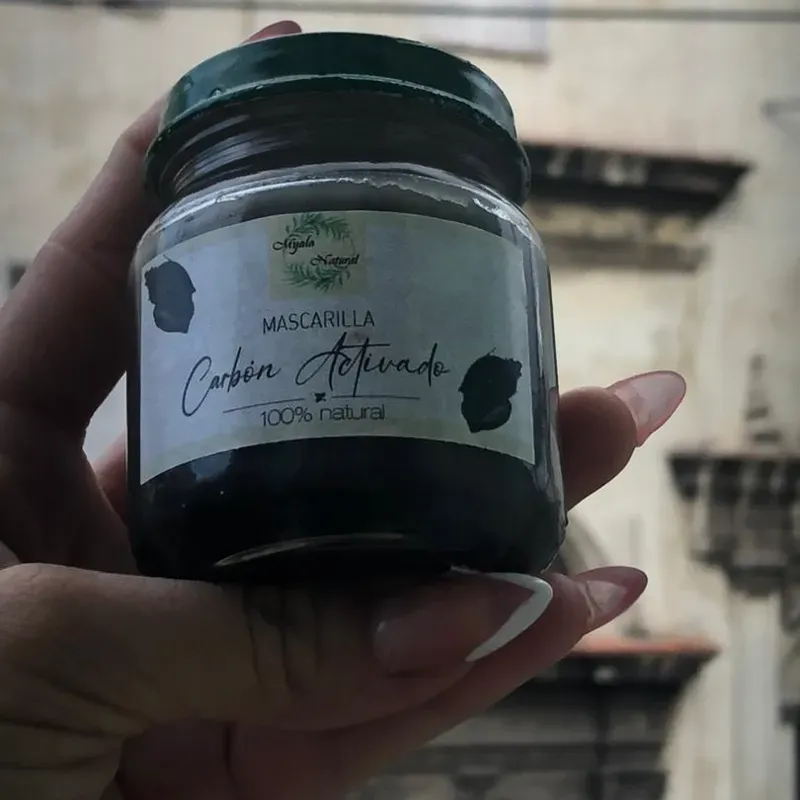 Mascarilla de carbón 