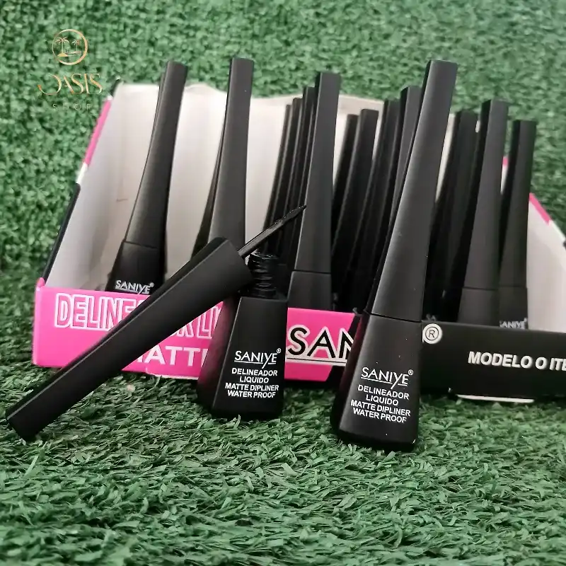 Delineador líquido a prueba de agua