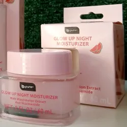 Crema Glow Up de extracto de melón y ácido hialurónico