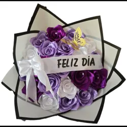 Ramo con 20 rosas eternas 