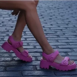 Sandalias de plataforma Coach Brynn