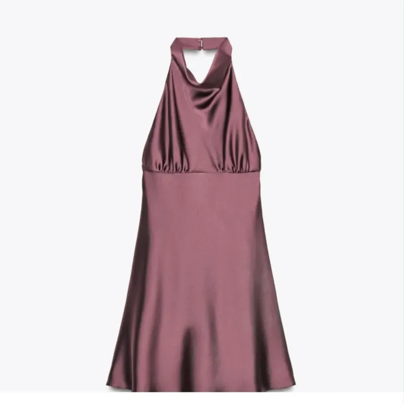 Vestido Corto de Satén Zara