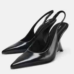 Zapatos destalonados con cuña Zara