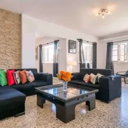 Alquiler 219, 220 (3)