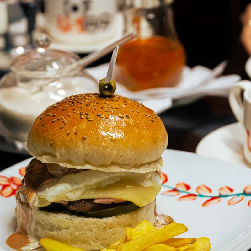 JAMÓN Y QUESO