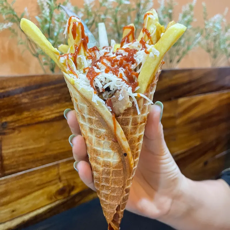 SALCHICHAS Y PAPAS
