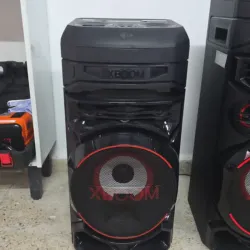 Bocina LG XBOOM PEQUEÑA 