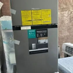 Mini bar Hisense 3.1 pies 