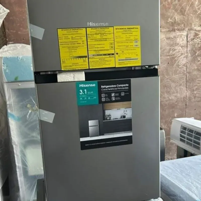 Mini bar Hisense 3.1 pies 