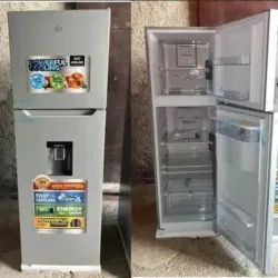 Refrigerador EKO 9.5 pies con dispensador de agua