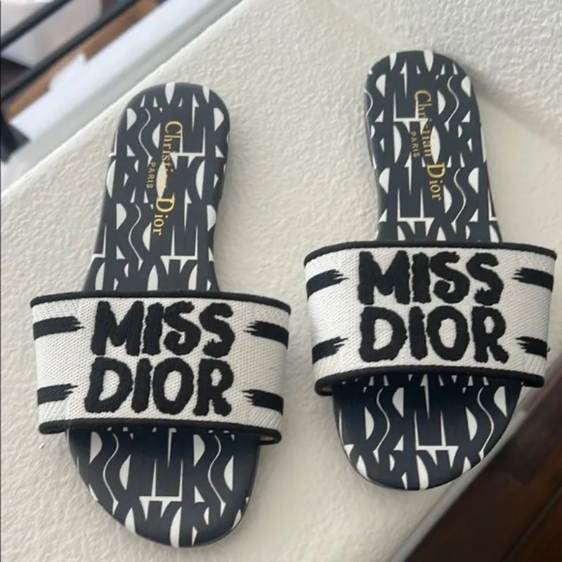 Sandalias MISS DIOR
