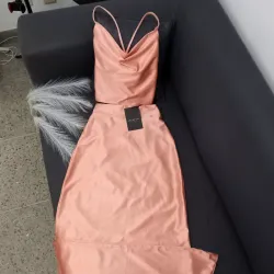 Cjnto elegante top drapeado saya larga 