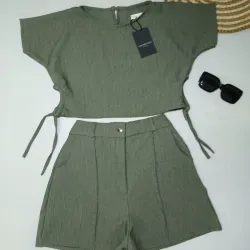 Conjunto blusa y short
