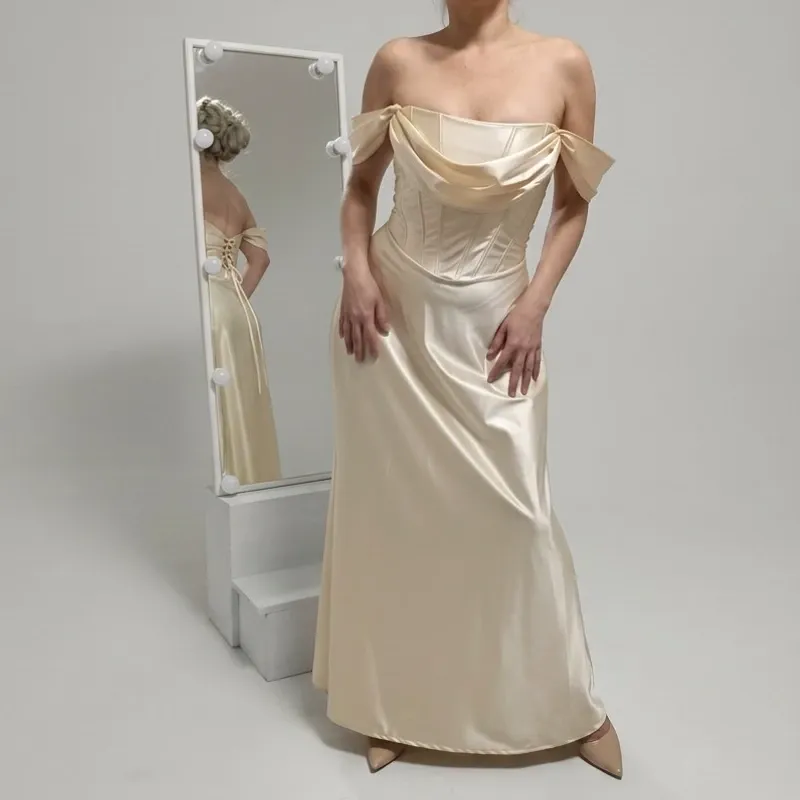 Vestido corset estilo romántico