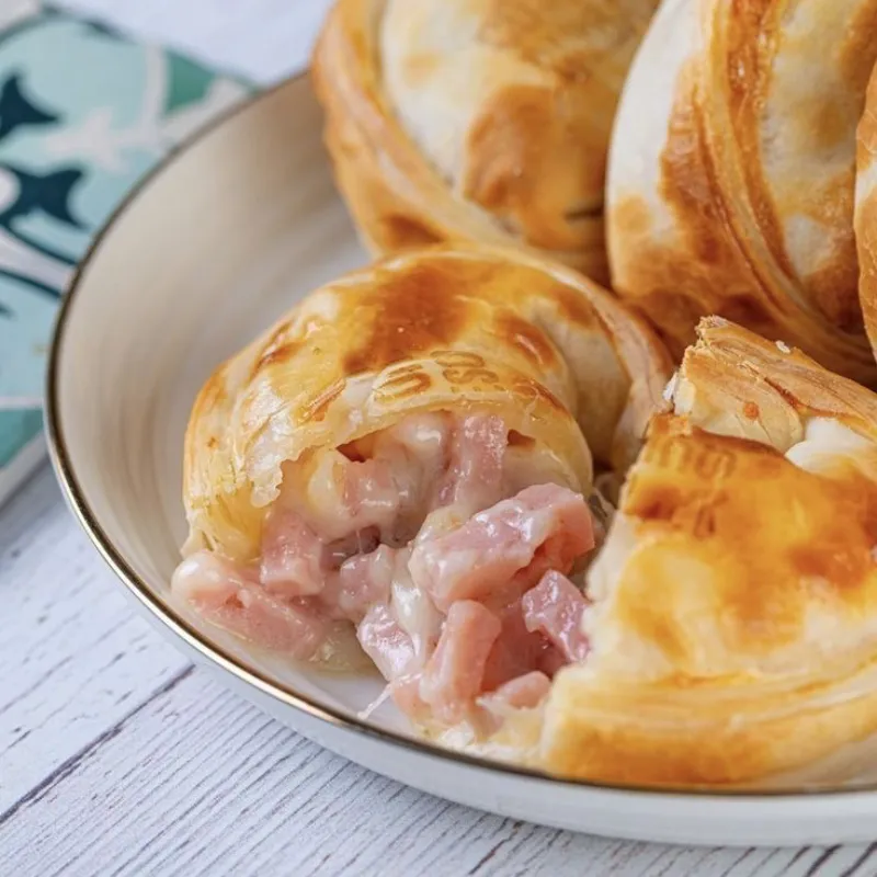 Empanada de Jamón Vikin y Queso Gouda