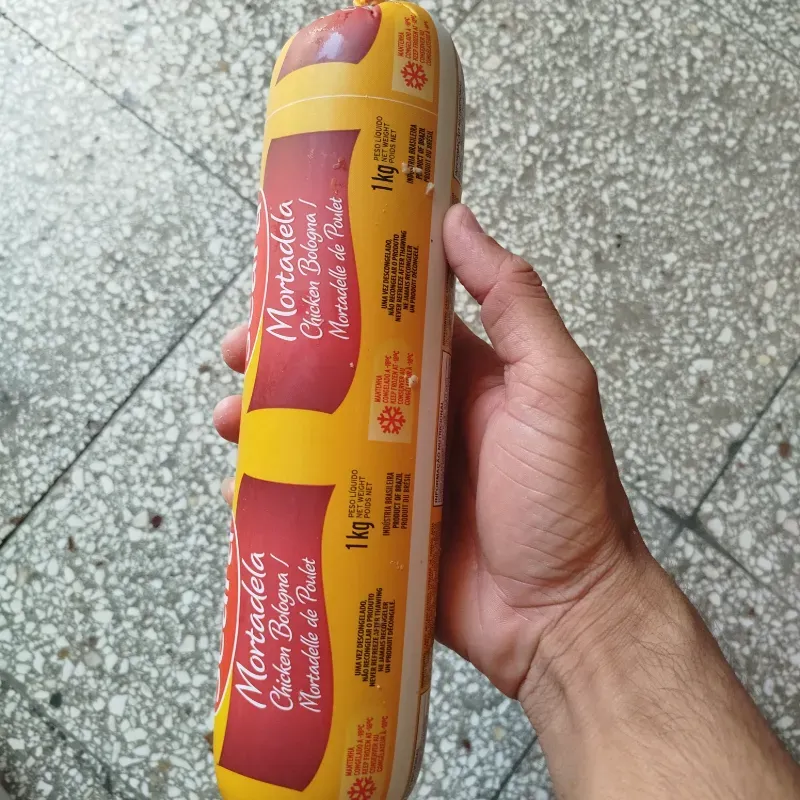 Mortadela importada 1 kg 