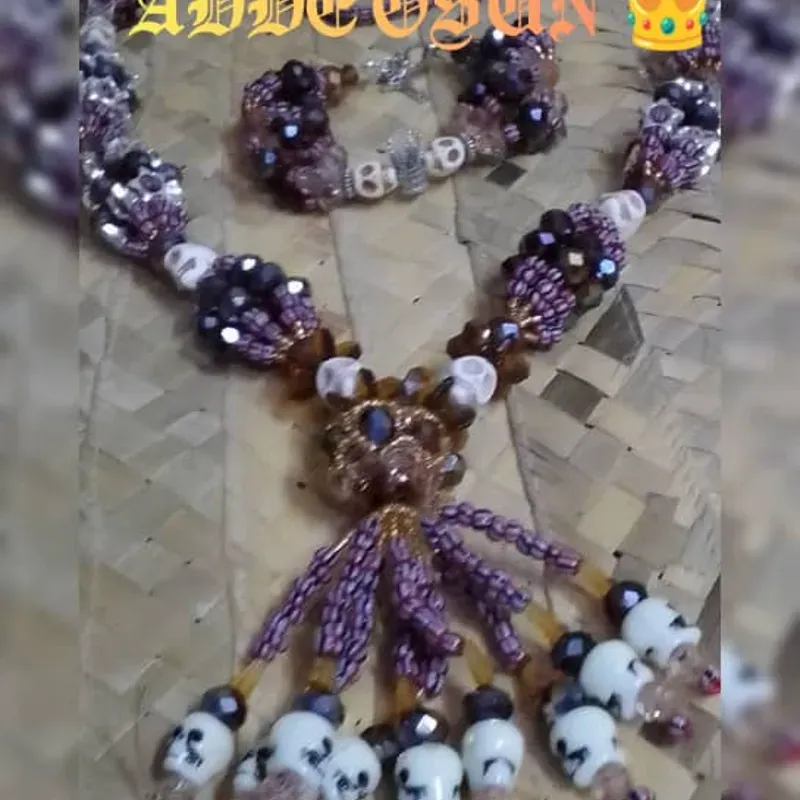 Juego Cabecero de Collar y Idde de Oyá 